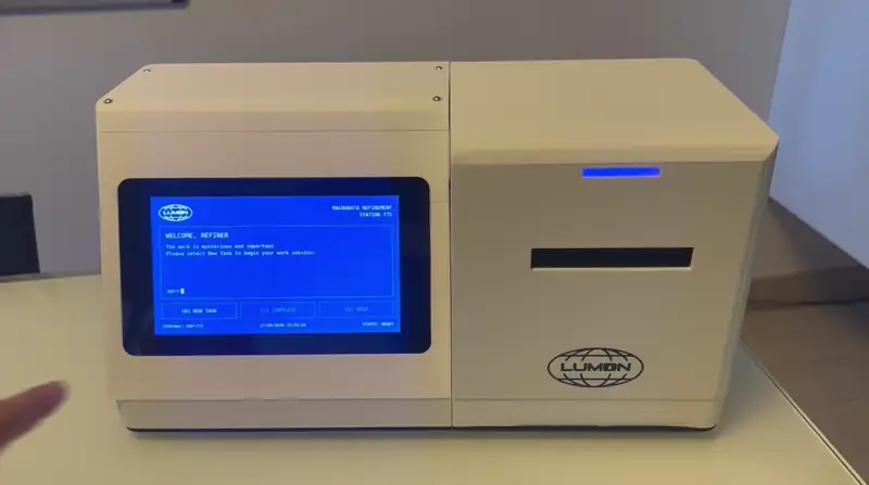 A demonstration of the finished terminal selecting and printing a task